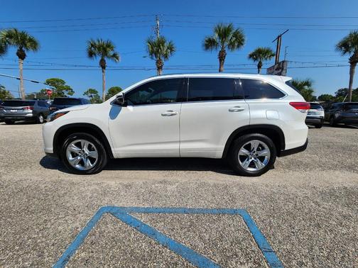 2017 Toyota Highlander Limited