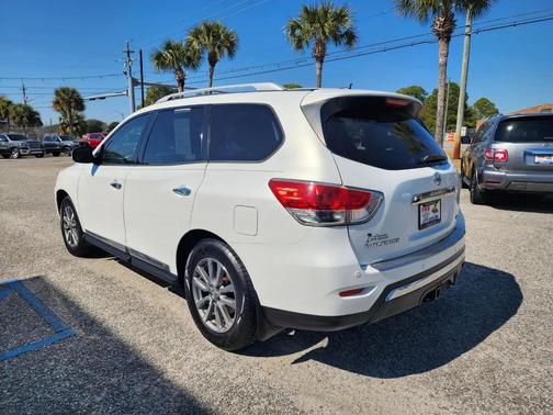 2014 Nissan Pathfinder SL