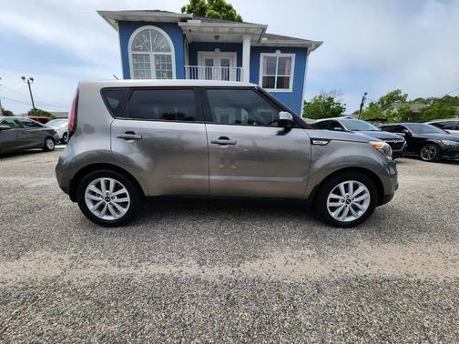 Titanium Gray 2019 Kia Soul +