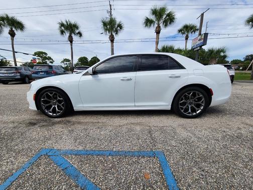 2017 Chrysler 300 S