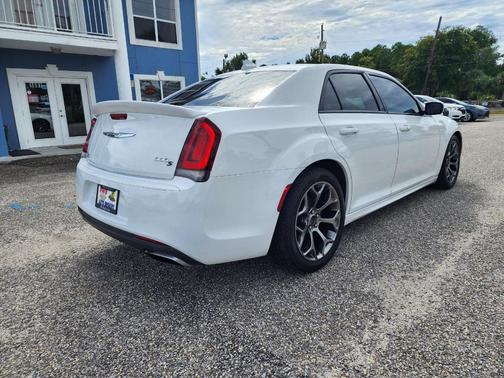 2017 Chrysler 300 S
