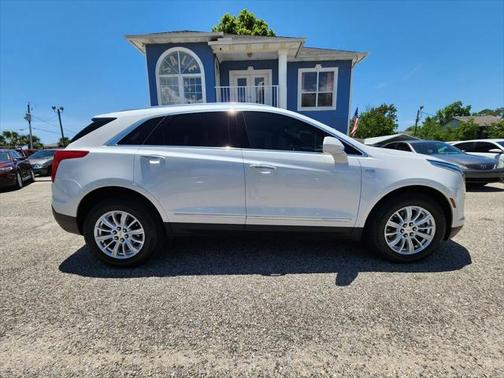 2017 Cadillac XT5 Base