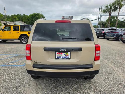 Mojave Sand Clearcoat 2016 Jeep Patriot Sport