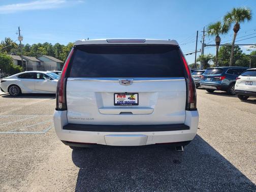 2016 Cadillac Escalade Luxury