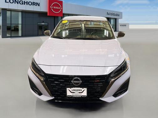2025 Nissan Altima SR FWD