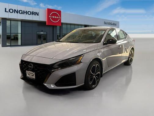 2025 Nissan Altima SR FWD