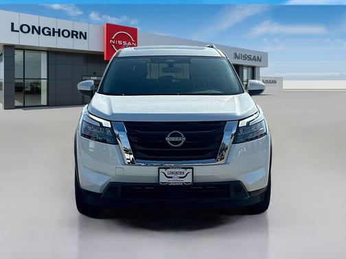 2025 Nissan Pathfinder SV FWD
