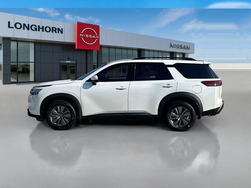 2025 Nissan Pathfinder SV FWD