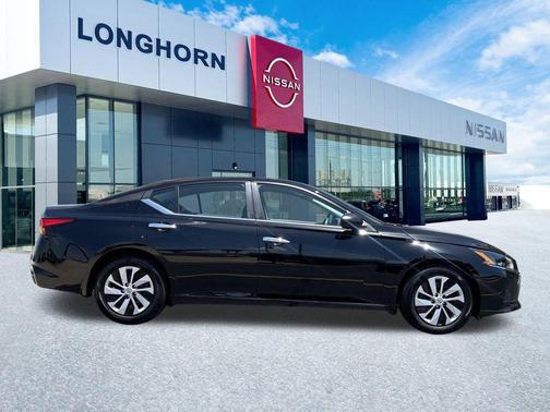 2025 Nissan Altima S FWD