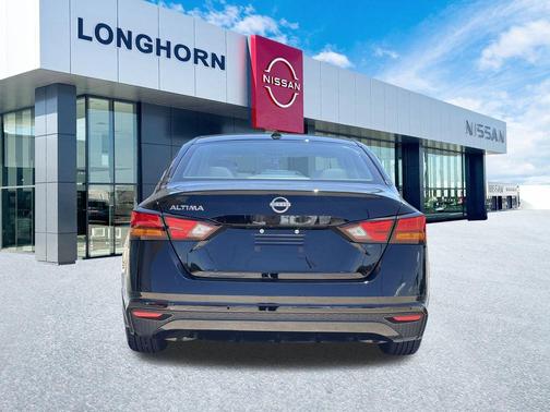 2025 Nissan Altima S FWD