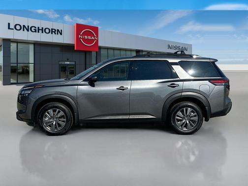 2025 Nissan Pathfinder SV FWD