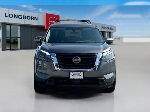 2025 Nissan Pathfinder SV FWD