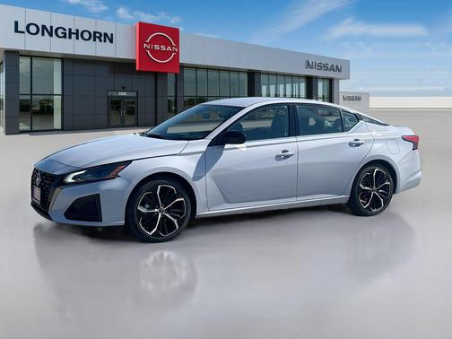 2024 Nissan Altima SR FWD