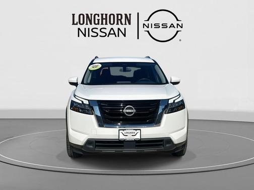 2023 Nissan Pathfinder SV FWD