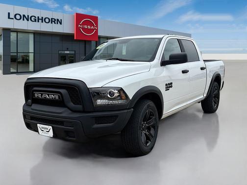 2024 RAM 1500 Classic Warlock Crew Cab 4x2 5'7' Box
