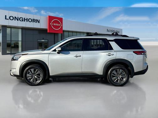 2025 Nissan Pathfinder SV FWD