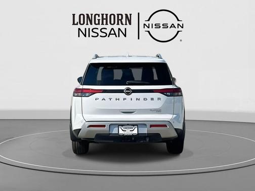 2025 Nissan Pathfinder Platinum 4WD