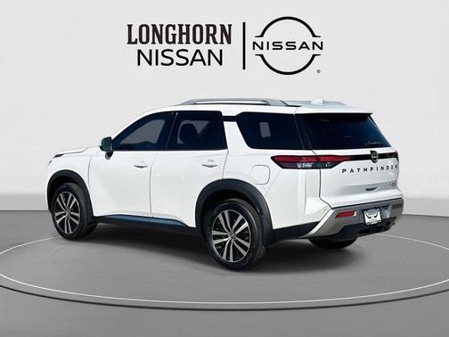 2025 Nissan Pathfinder Platinum 4WD