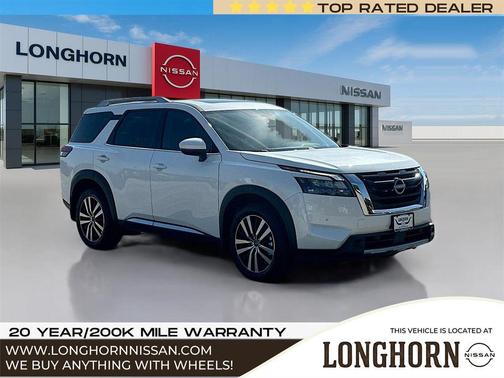 2025 Nissan Pathfinder Platinum 4WD