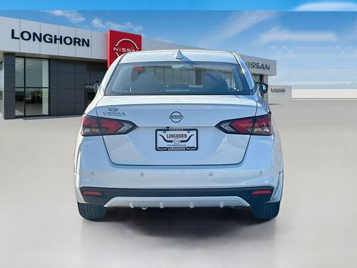 2025 Nissan Versa 1.6 SV