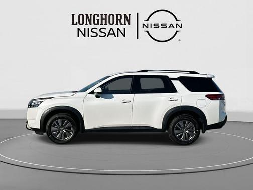 2025 Nissan Pathfinder SV FWD