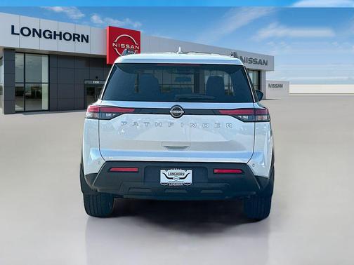 2025 Nissan Pathfinder SV FWD