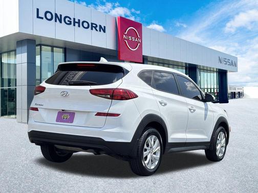 2021 Hyundai TUCSON SE