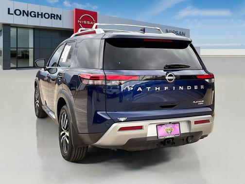 2024 Nissan Pathfinder Platinum 4WD