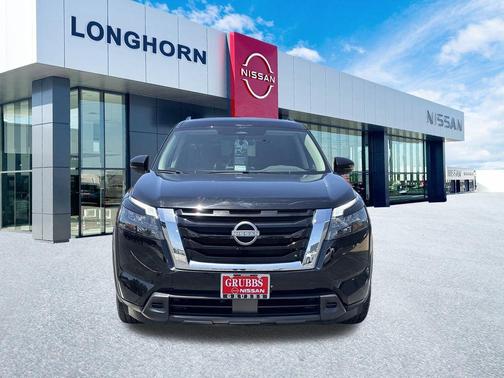 2024 Nissan Pathfinder SV 4WD