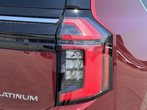 2025 Nissan Armada Platinum 2WD