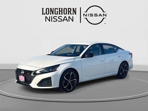 2023 Nissan Altima SR FWD
