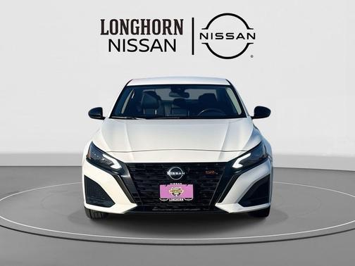 2023 Nissan Altima SR FWD