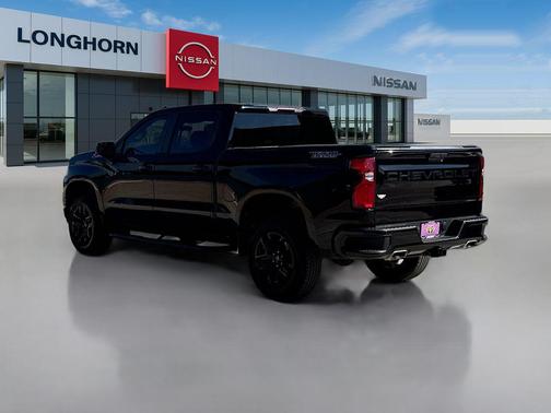 2022 Chevrolet Silverado 1500 Custom Trail Boss