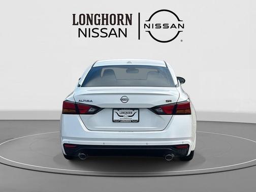 2025 Nissan Altima SR FWD