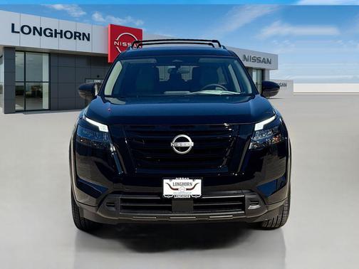 2025 Nissan Pathfinder SV FWD