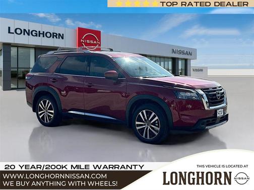 2025 Nissan Pathfinder Platinum FWD