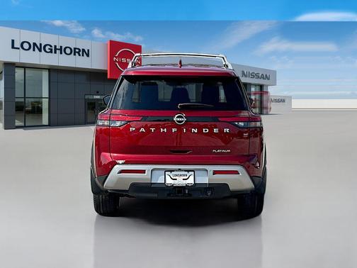 2025 Nissan Pathfinder Platinum FWD