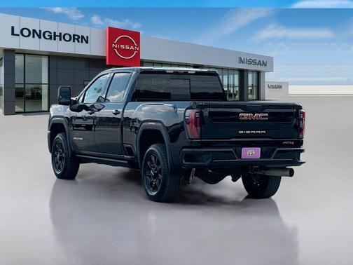 2025 GMC Sierra 2500 AT4