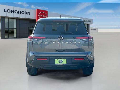 2025 Nissan Pathfinder S FWD