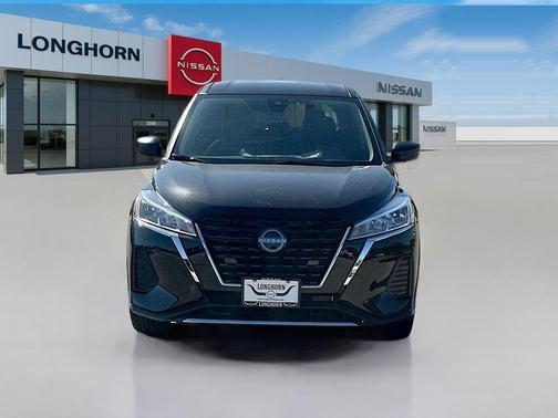 2025 Nissan Kicks S