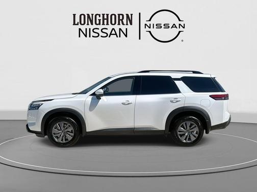 2025 Nissan Pathfinder SV FWD