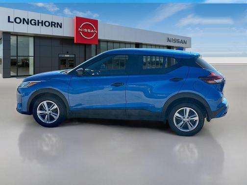 2025 Nissan Kicks S