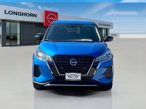 2025 Nissan Kicks S