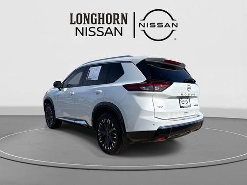 2024 Nissan Rogue Platinum