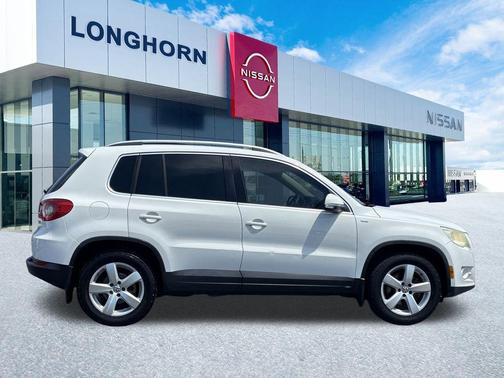 2010 Volkswagen Tiguan 2.0T Wolfsburg Edition