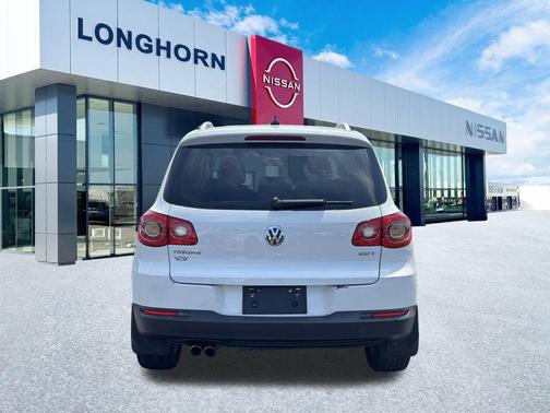 2010 Volkswagen Tiguan 2.0T Wolfsburg Edition