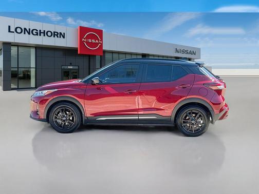 2024 Nissan Kicks SR