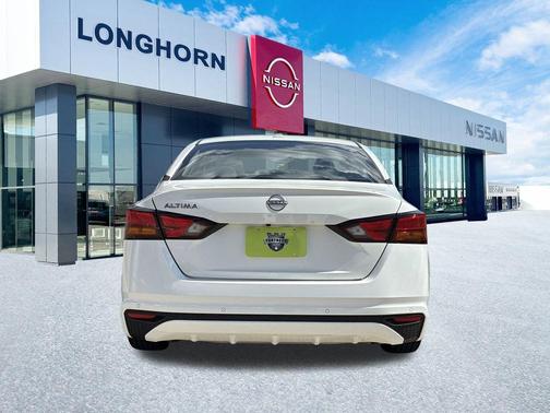 2025 Nissan Altima S FWD