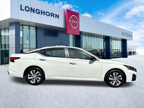 2025 Nissan Altima S FWD