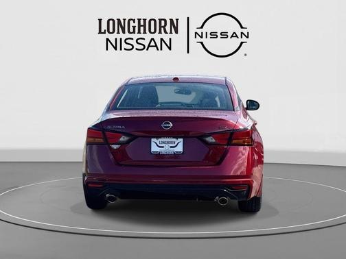 2025 Nissan Altima SR FWD